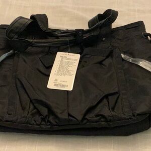 NWT Lululemon Om Tote Black